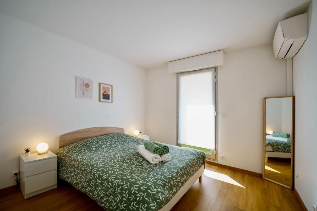 100m - Juan Stella Coeur Appartement